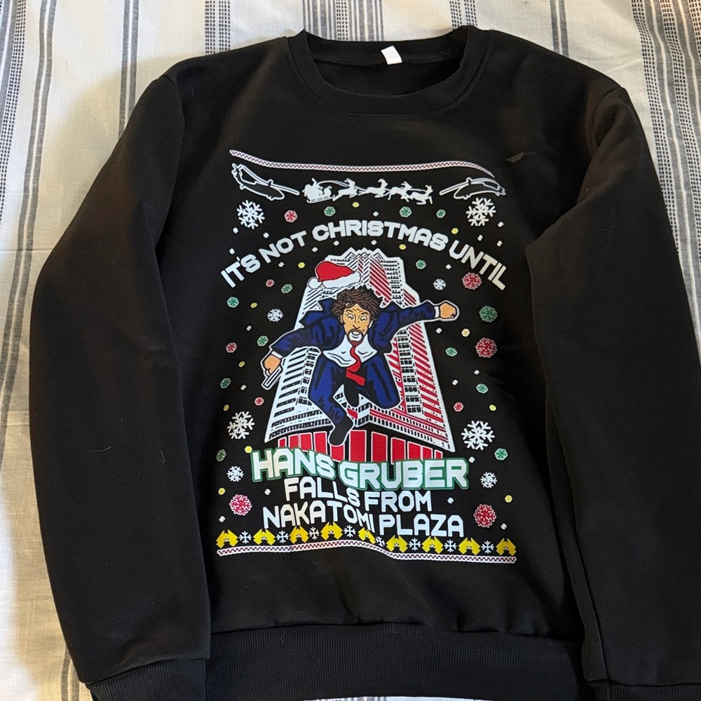 Black Die Hard Graphic Men's Sweater